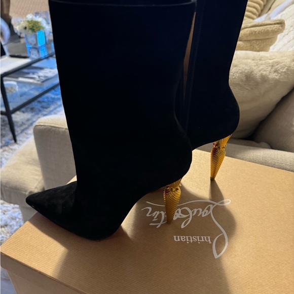 Authentic Christian louboutin heeled boots - Picture 3 of 8